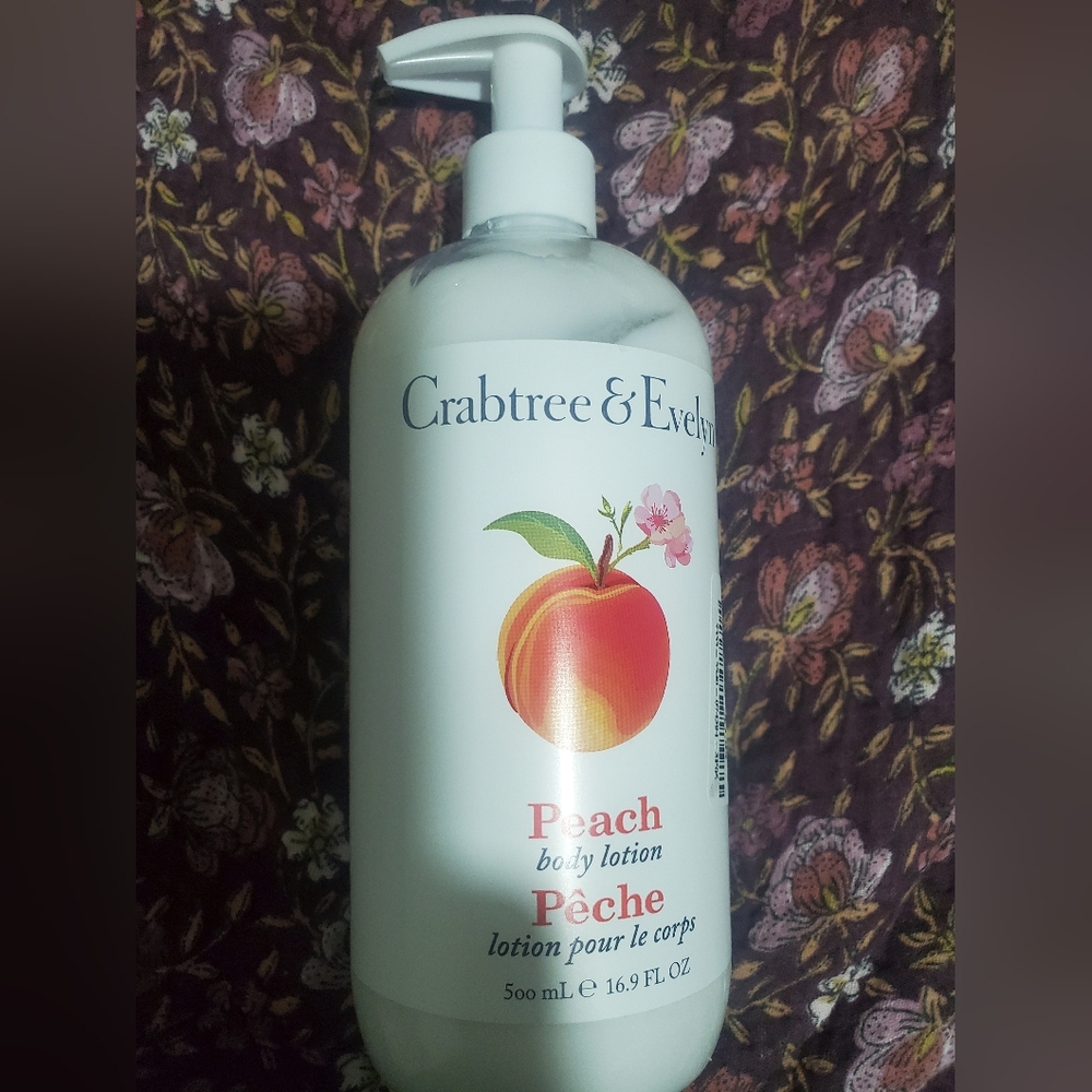 Crabtree and Evelyn peach body lotion